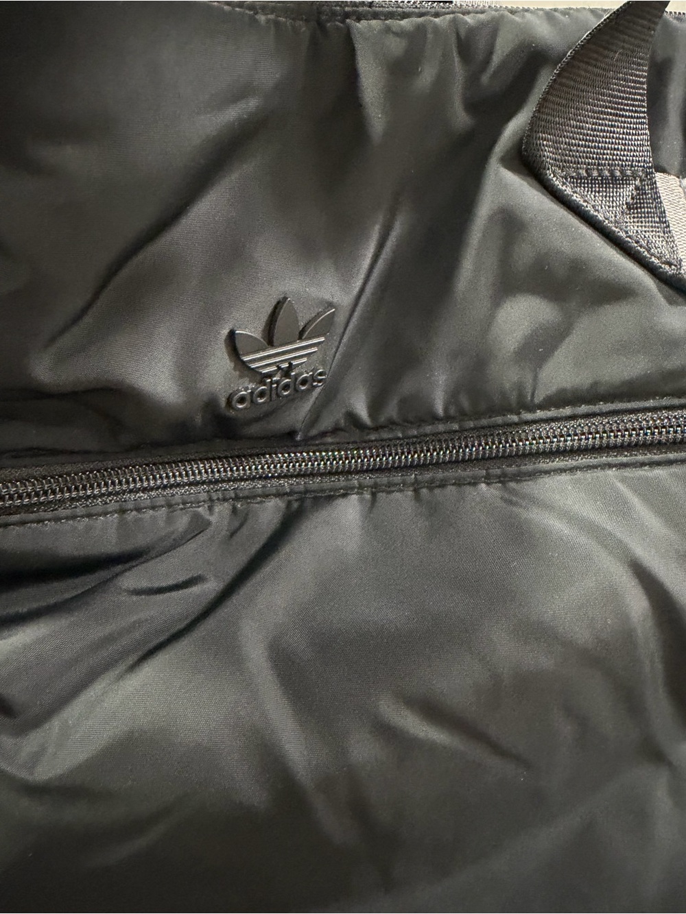 Adidas Originals Black and Gray Crossbody Shoulder Bag - Picture 4 of 11